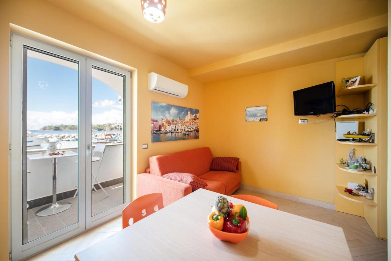 Casa Cinzia In Marina Di Corricella Villa Procida Kültér fotó