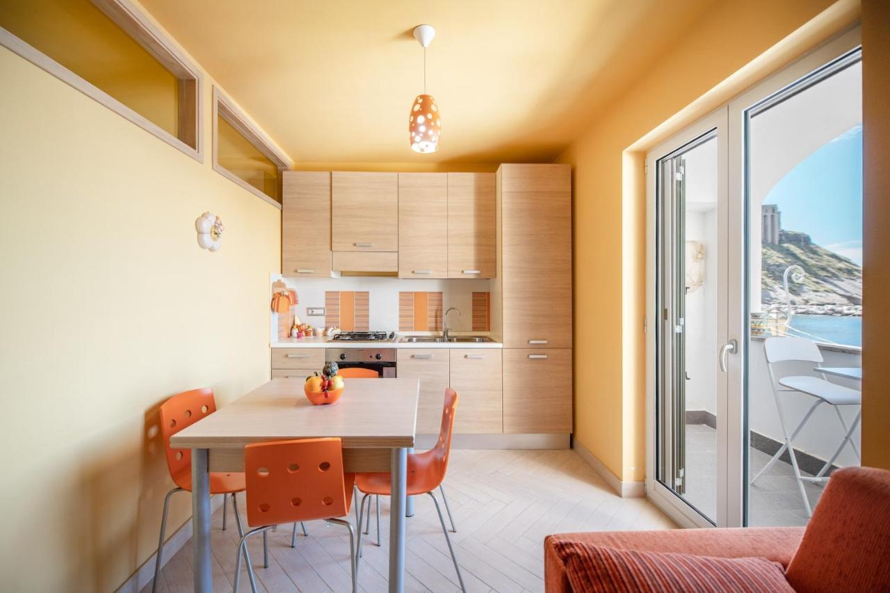Casa Cinzia In Marina Di Corricella Villa Procida Kültér fotó